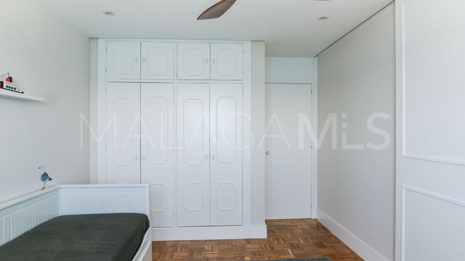 Apartment with 4 bedrooms for sale in Pedregalejo