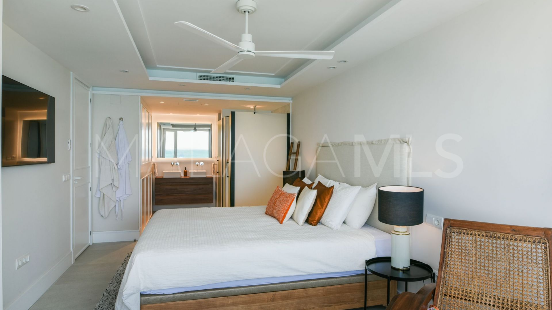 Apartment with 4 bedrooms for sale in Pedregalejo
