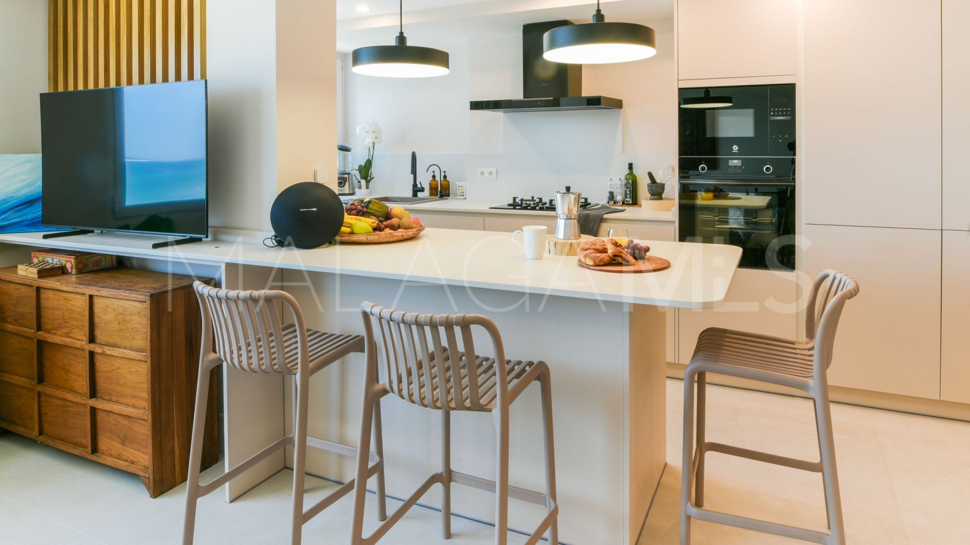 Apartment with 4 bedrooms for sale in Pedregalejo