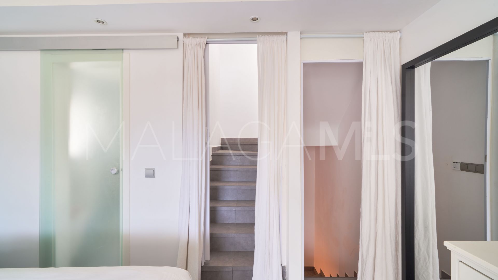 Ground floor duplex for sale in Marbella - Puerto Banus