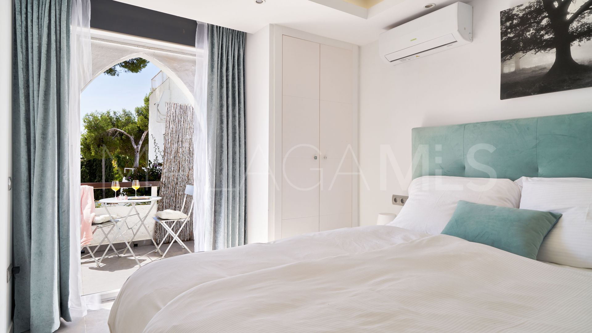 Ground floor duplex for sale in Marbella - Puerto Banus