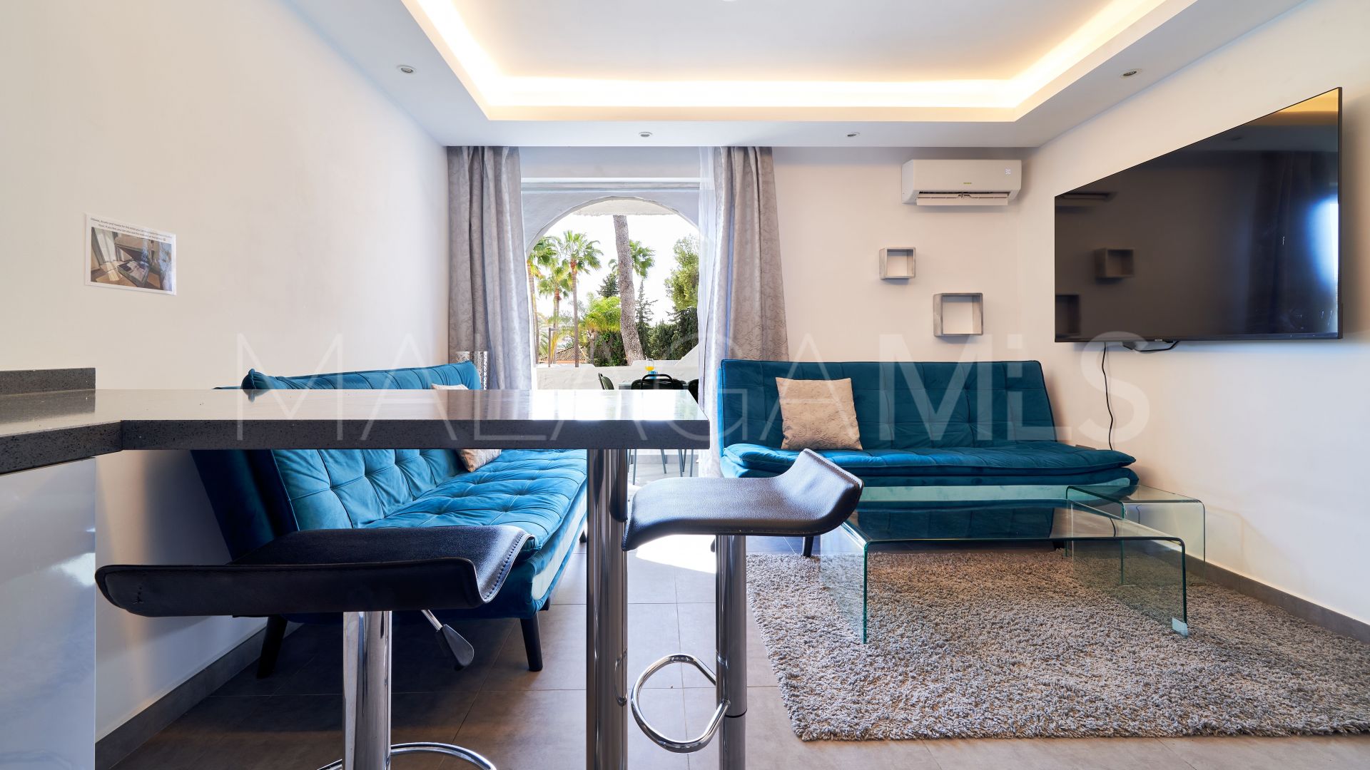 Ground floor duplex for sale in Marbella - Puerto Banus