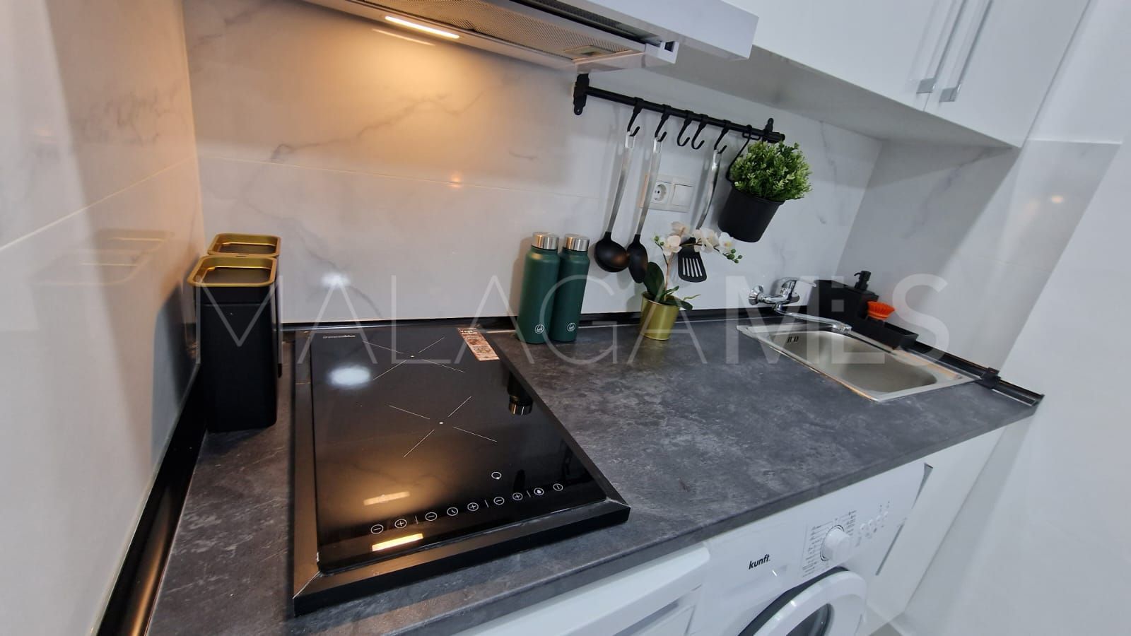 Studio for sale in Puerto Marina