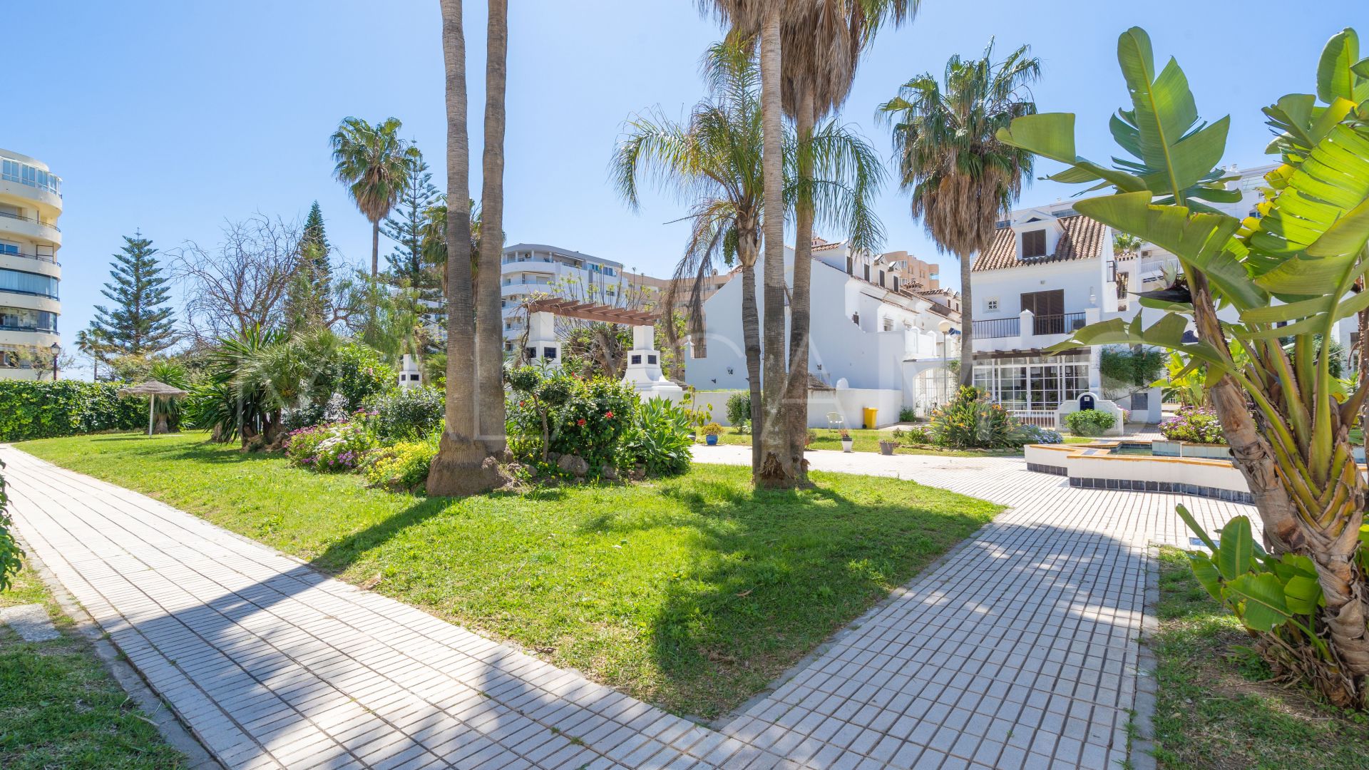 For sale town house in Fuengirola
