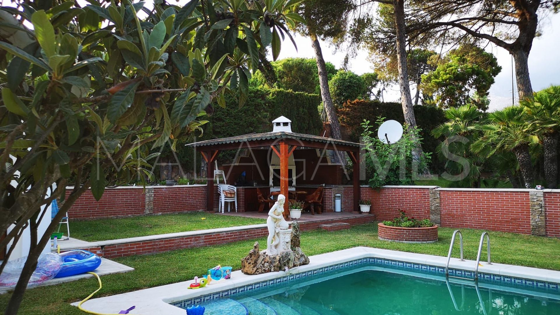 Casa for sale in Marbella Golden Mile with 4 bedrooms