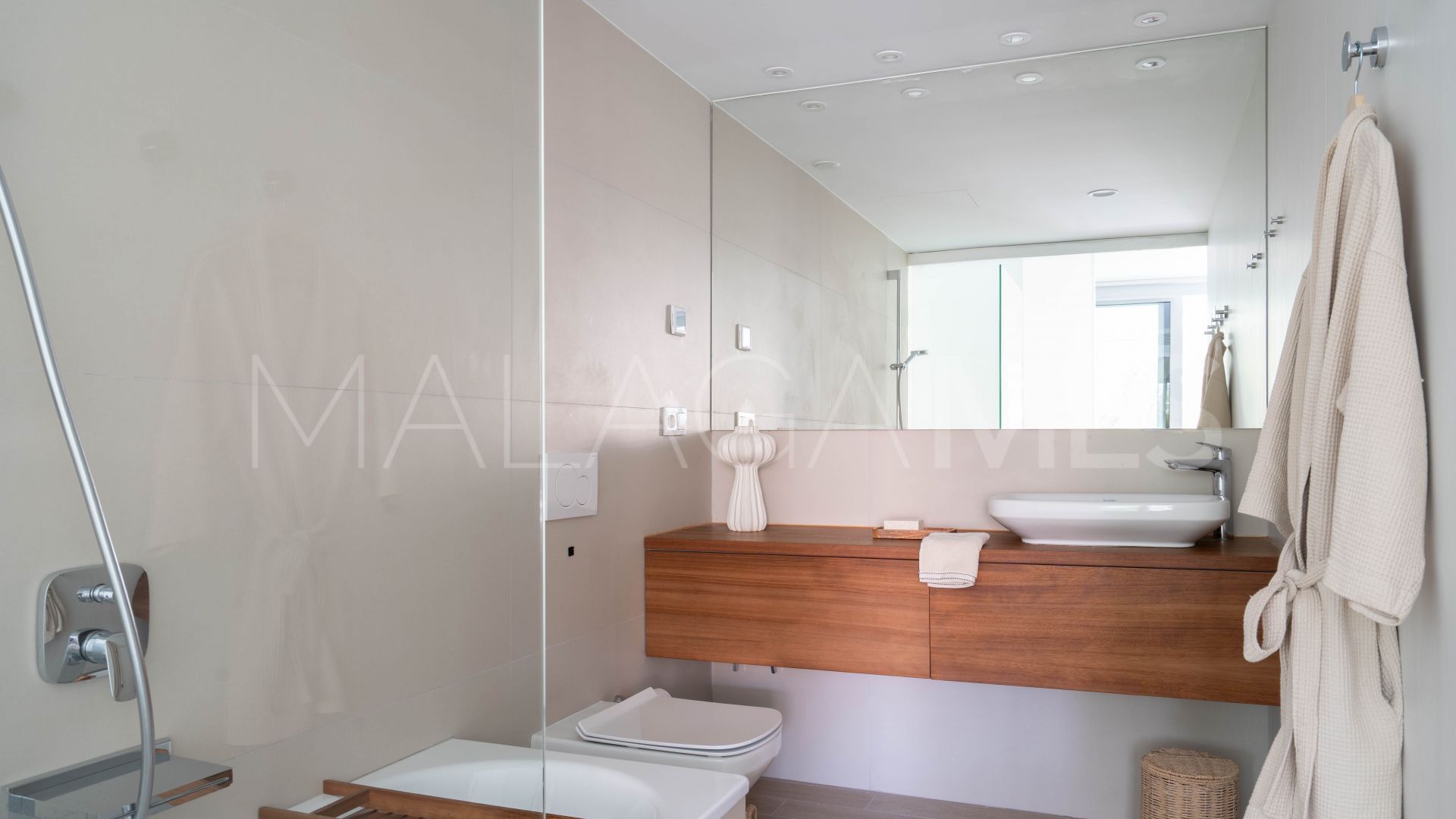 Buy apartamento in Carvajal with 2 bedrooms