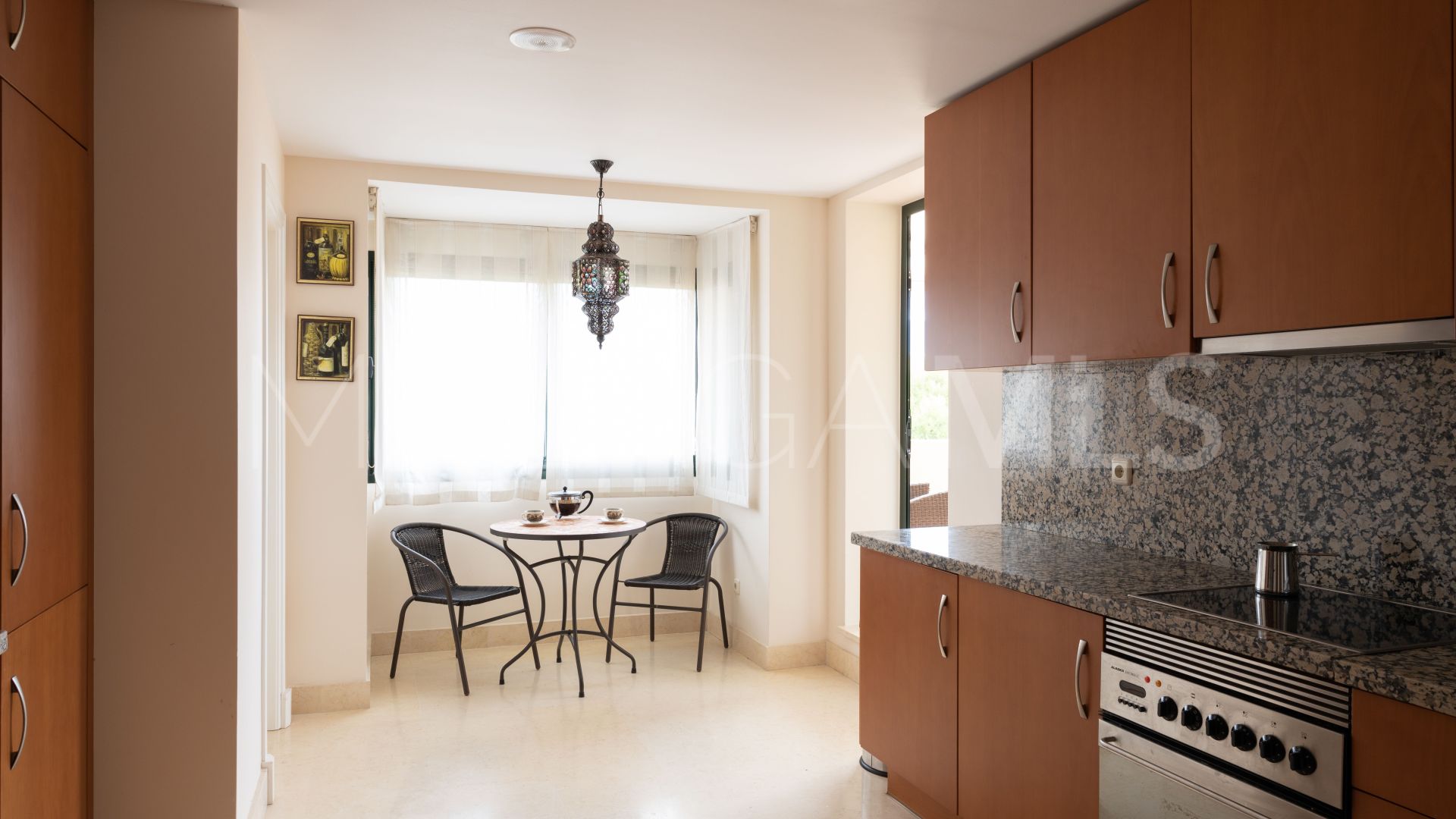 Duplex penthouse for sale in Benahavis