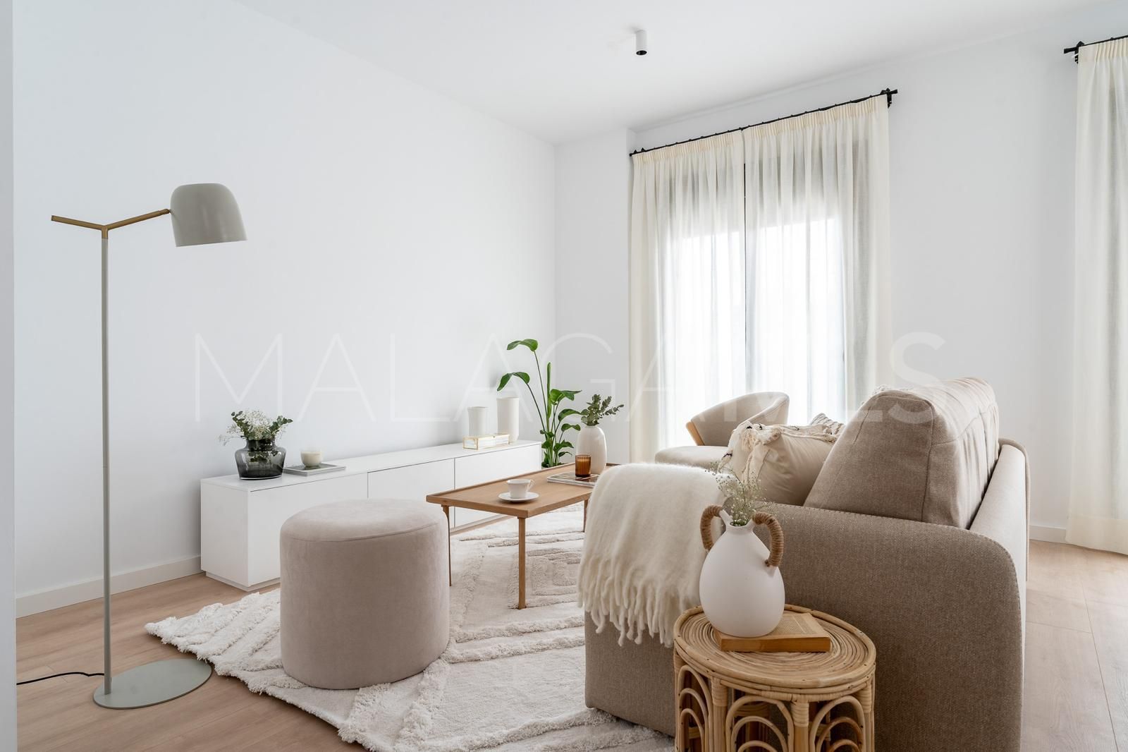 Lägenhet for sale in Malaga - Carretera de Cádiz