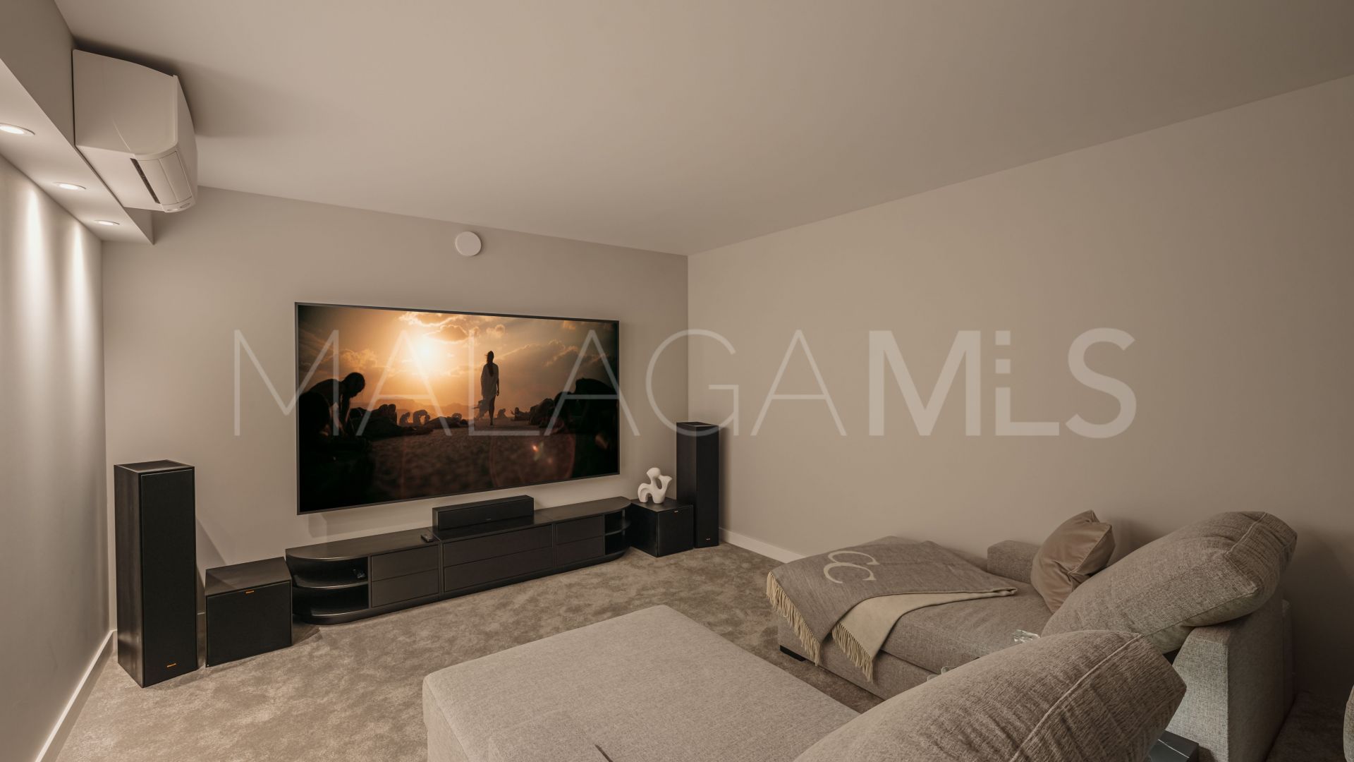 Altos Reales, villa for sale