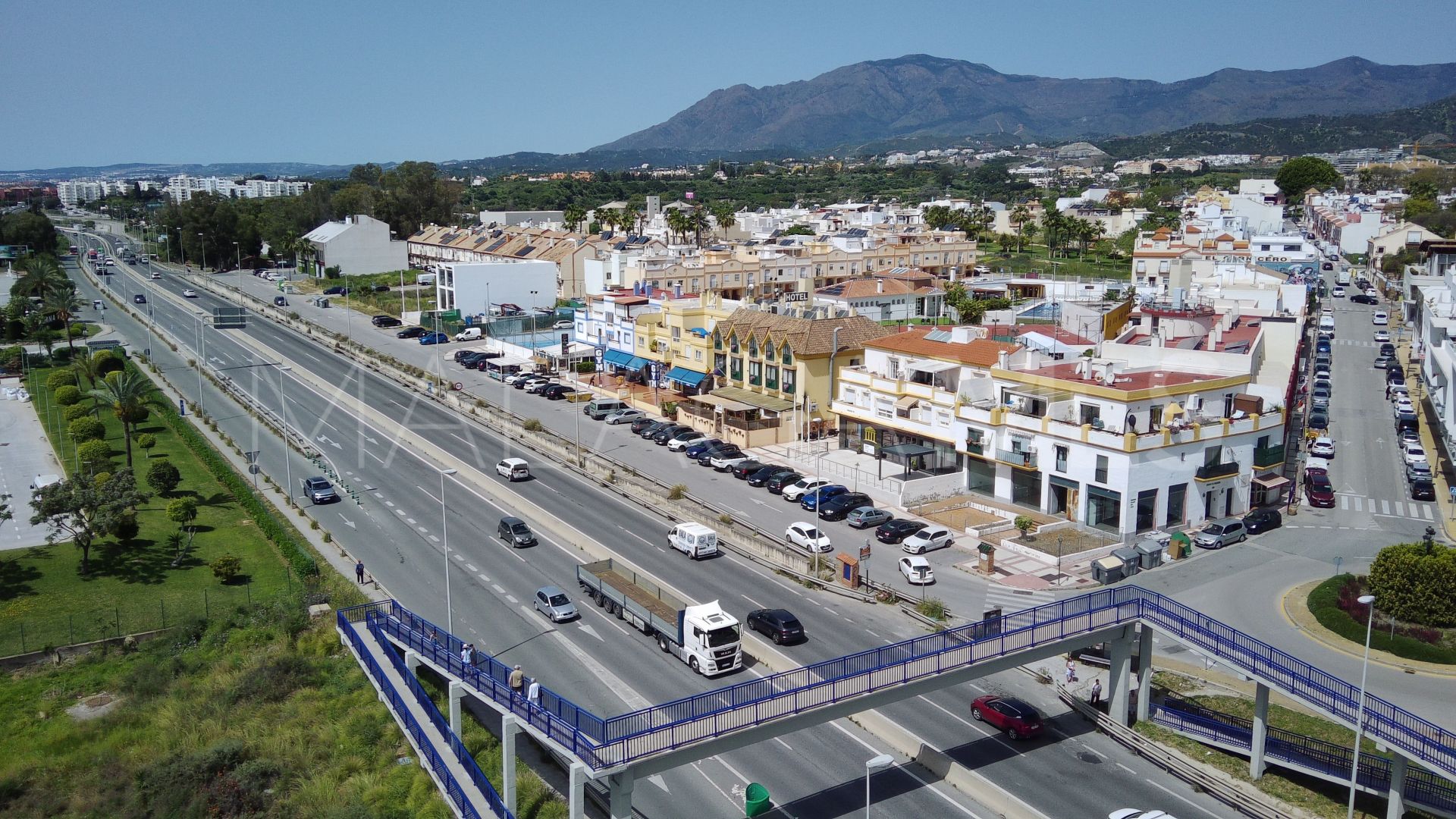 Terrain for sale in Estepona Est