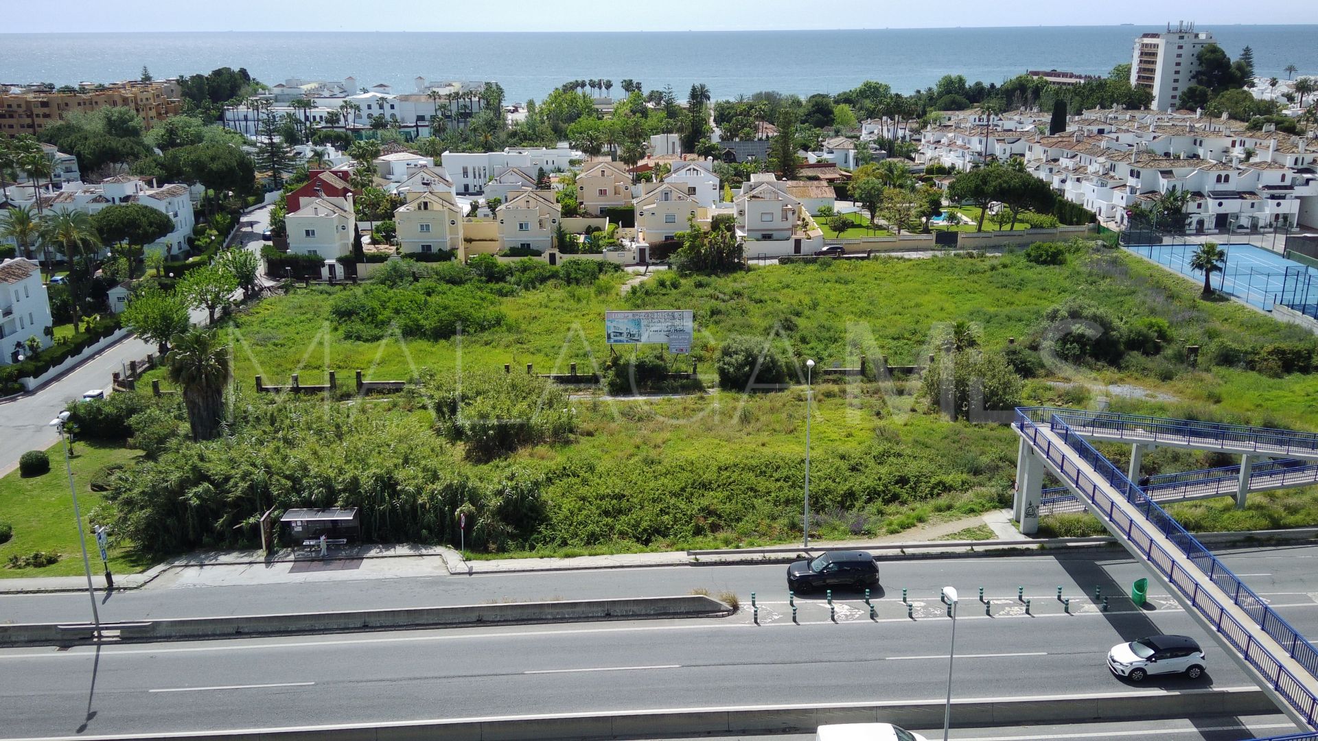 Terrain for sale in Estepona Est