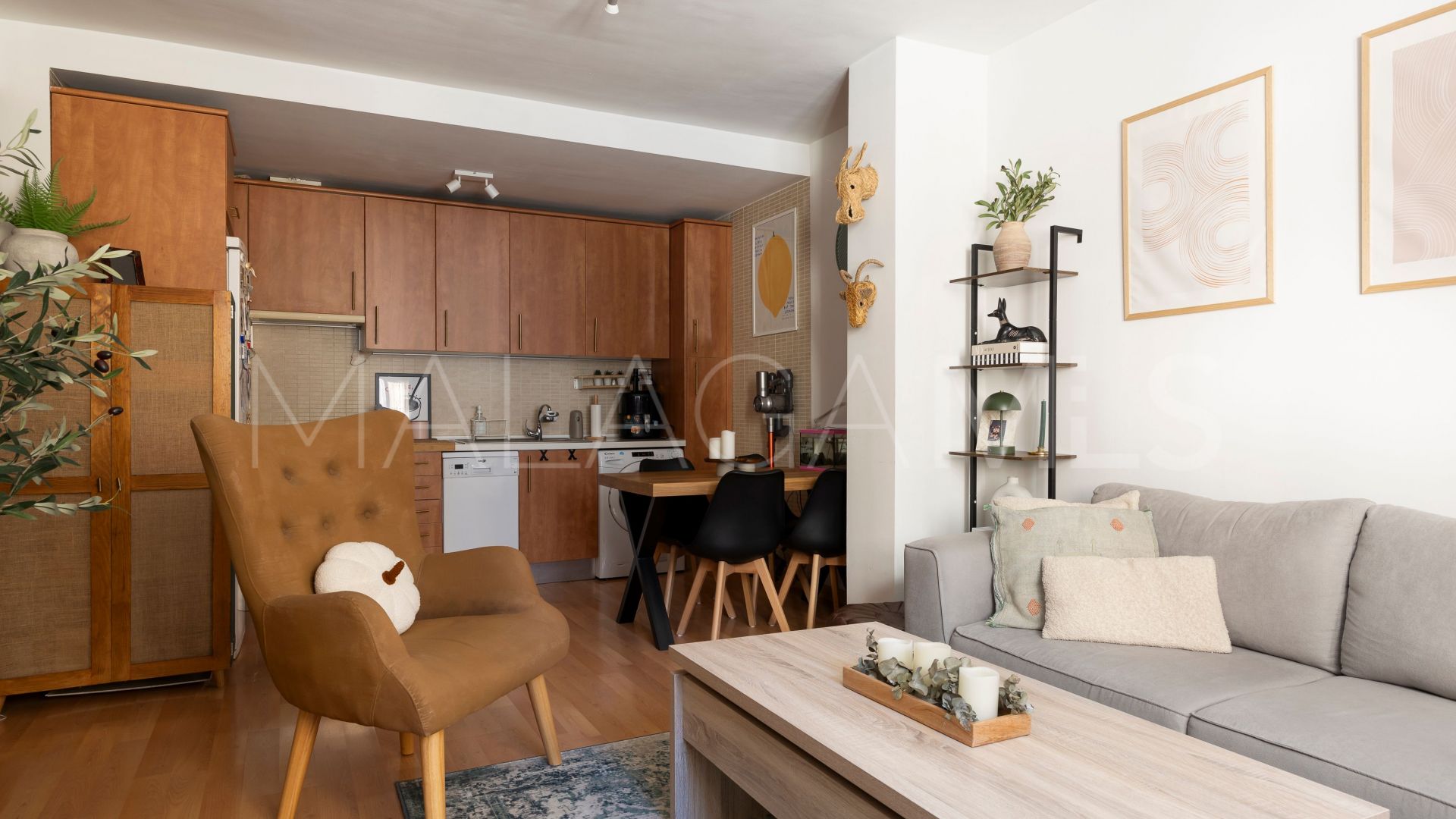 For sale 2 bedrooms ground floor apartment in Malaga