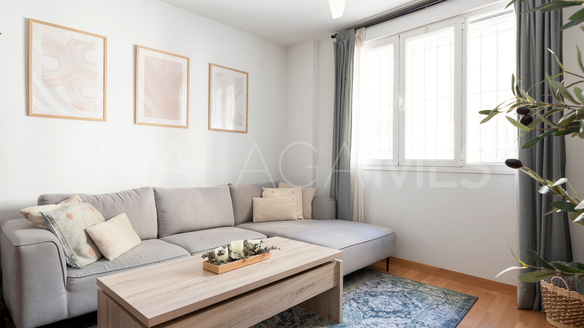 For sale 2 bedrooms ground floor apartment in Malaga