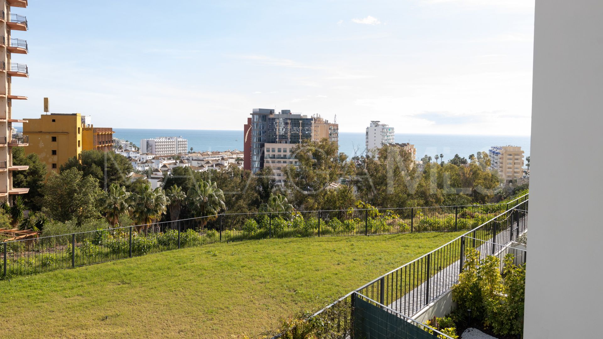 For sale Benalmadena Costa 3 bedrooms town house