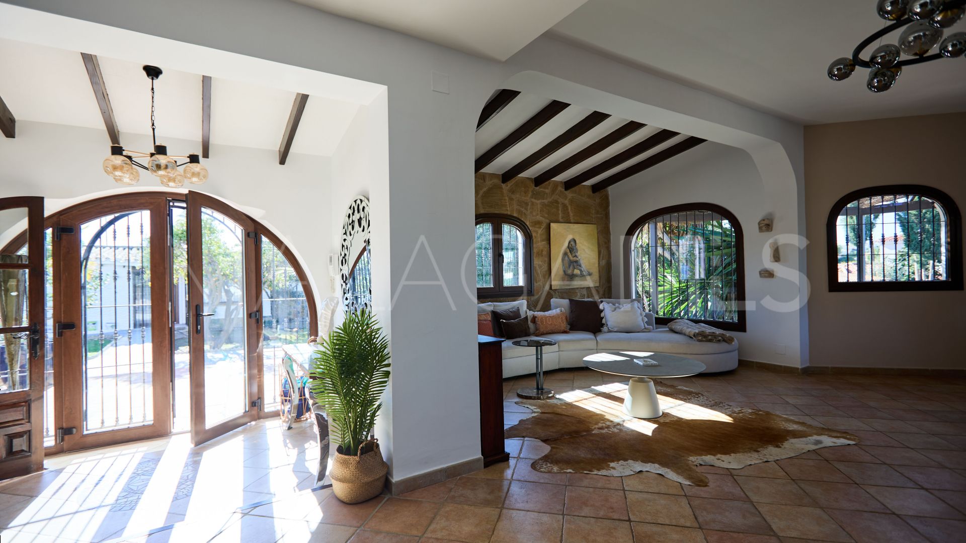 Villa for sale in Carretera de Mijas - Baja