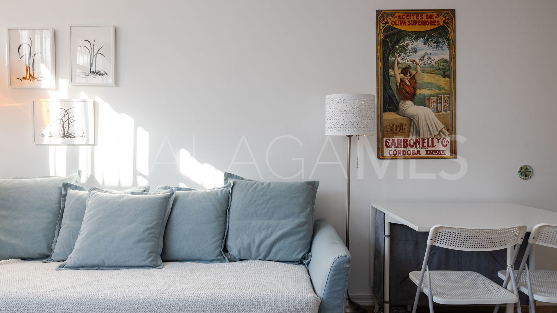 For sale 2 bedrooms apartment in Estepona