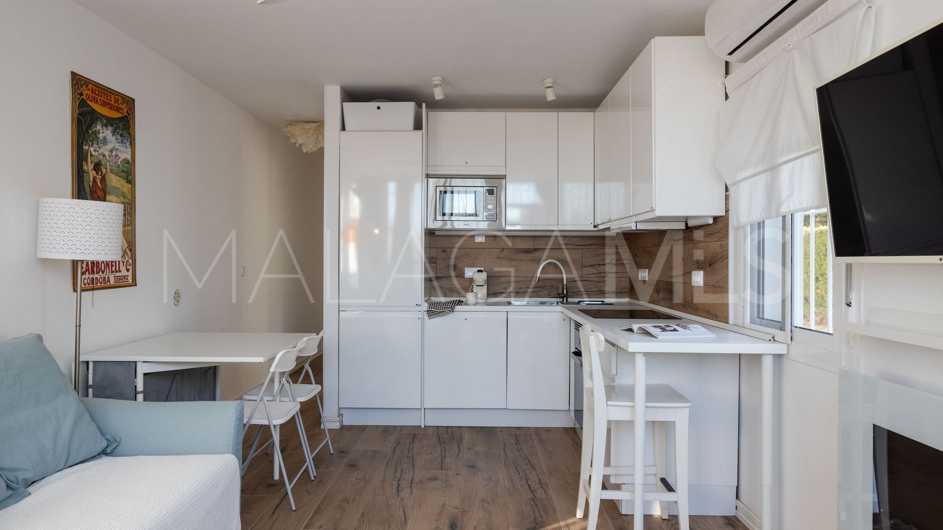 For sale 2 bedrooms apartment in Estepona