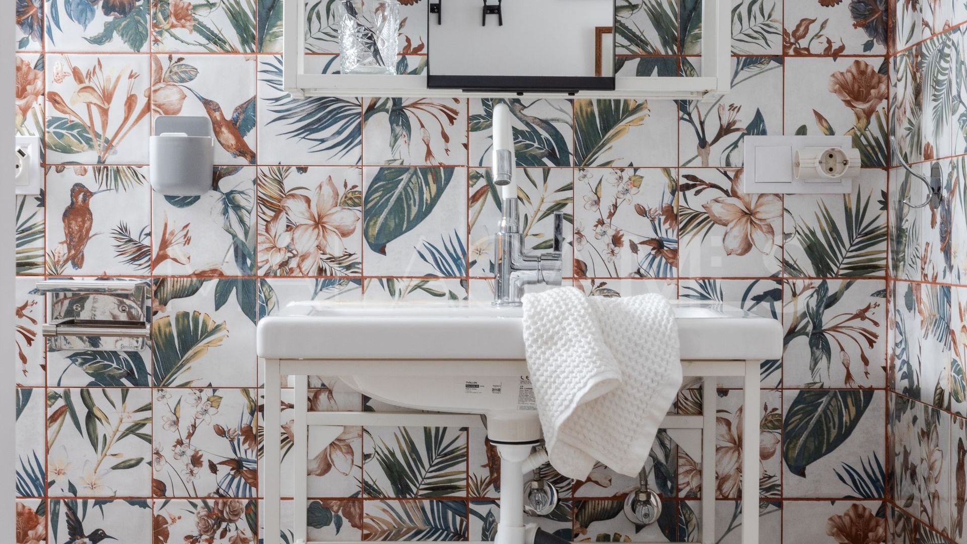 For sale 2 bedrooms apartment in Estepona