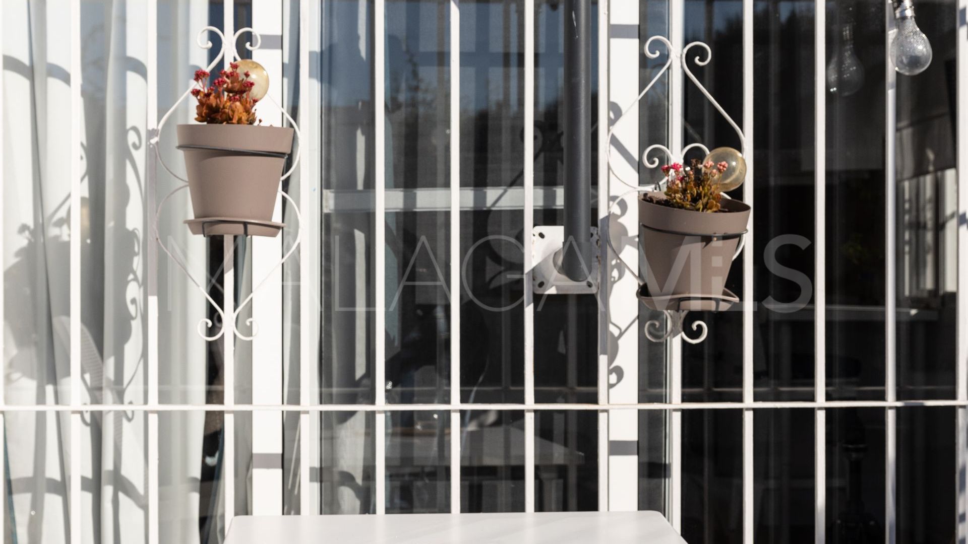 For sale 2 bedrooms apartment in Estepona