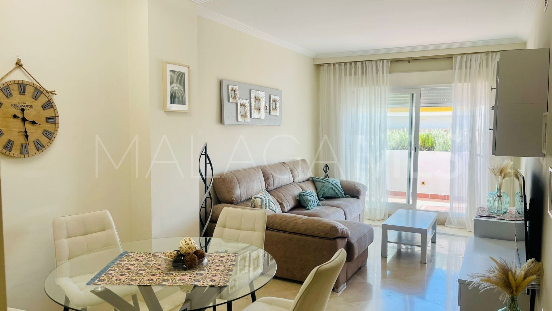 Apartamento with 2 bedrooms a la venta in Mijas Costa