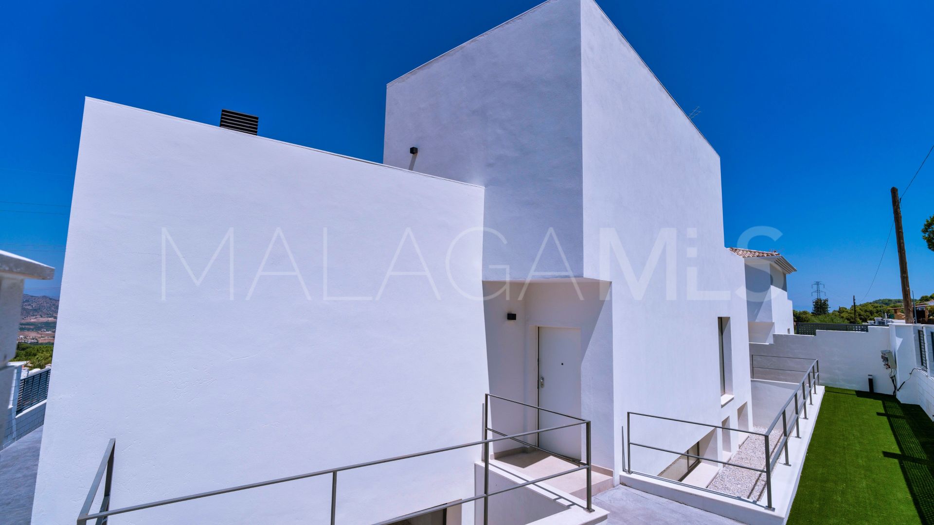 Villa for sale in Pinos de Alhaurín