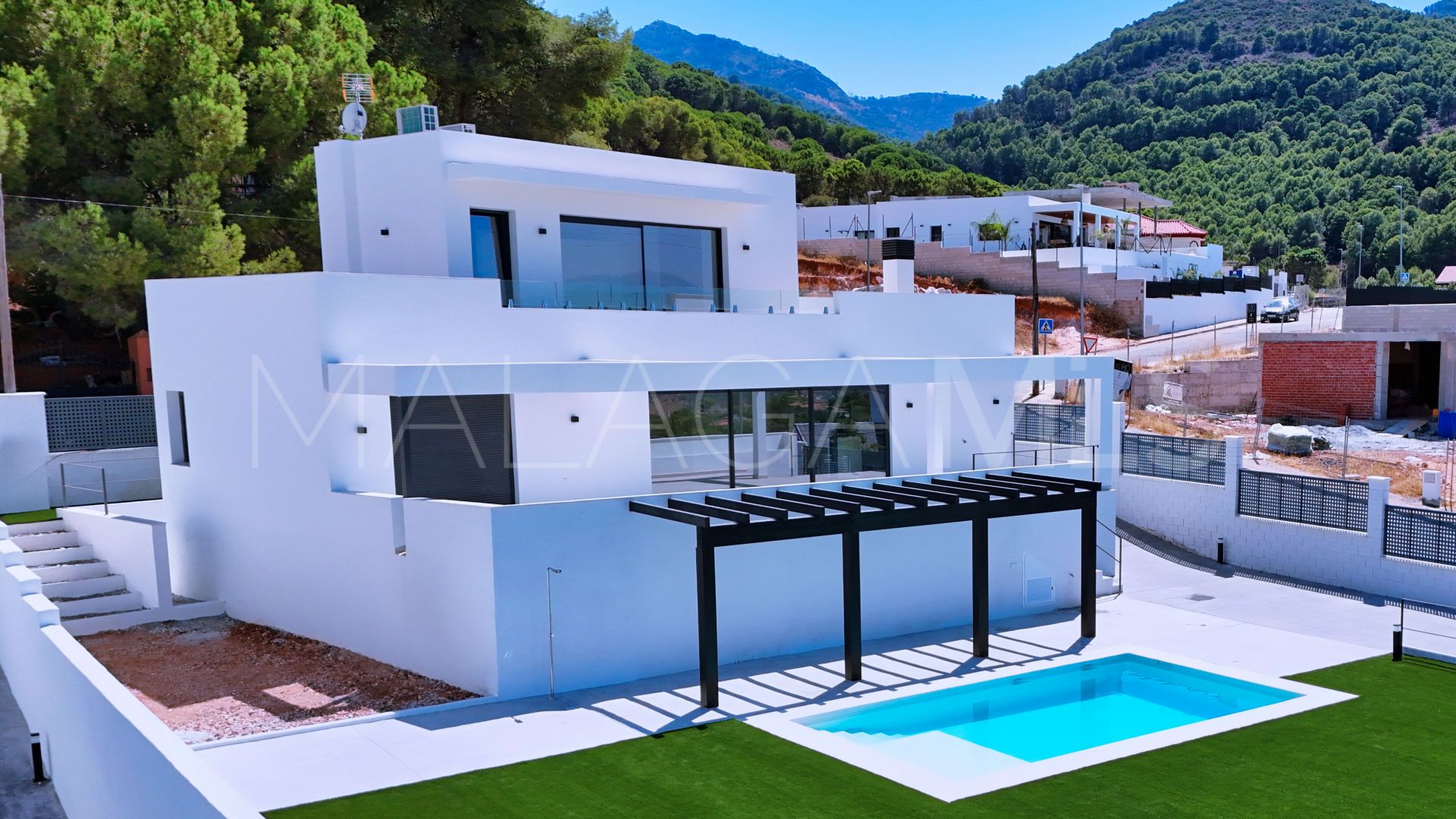 Villa for sale in Pinos de Alhaurín