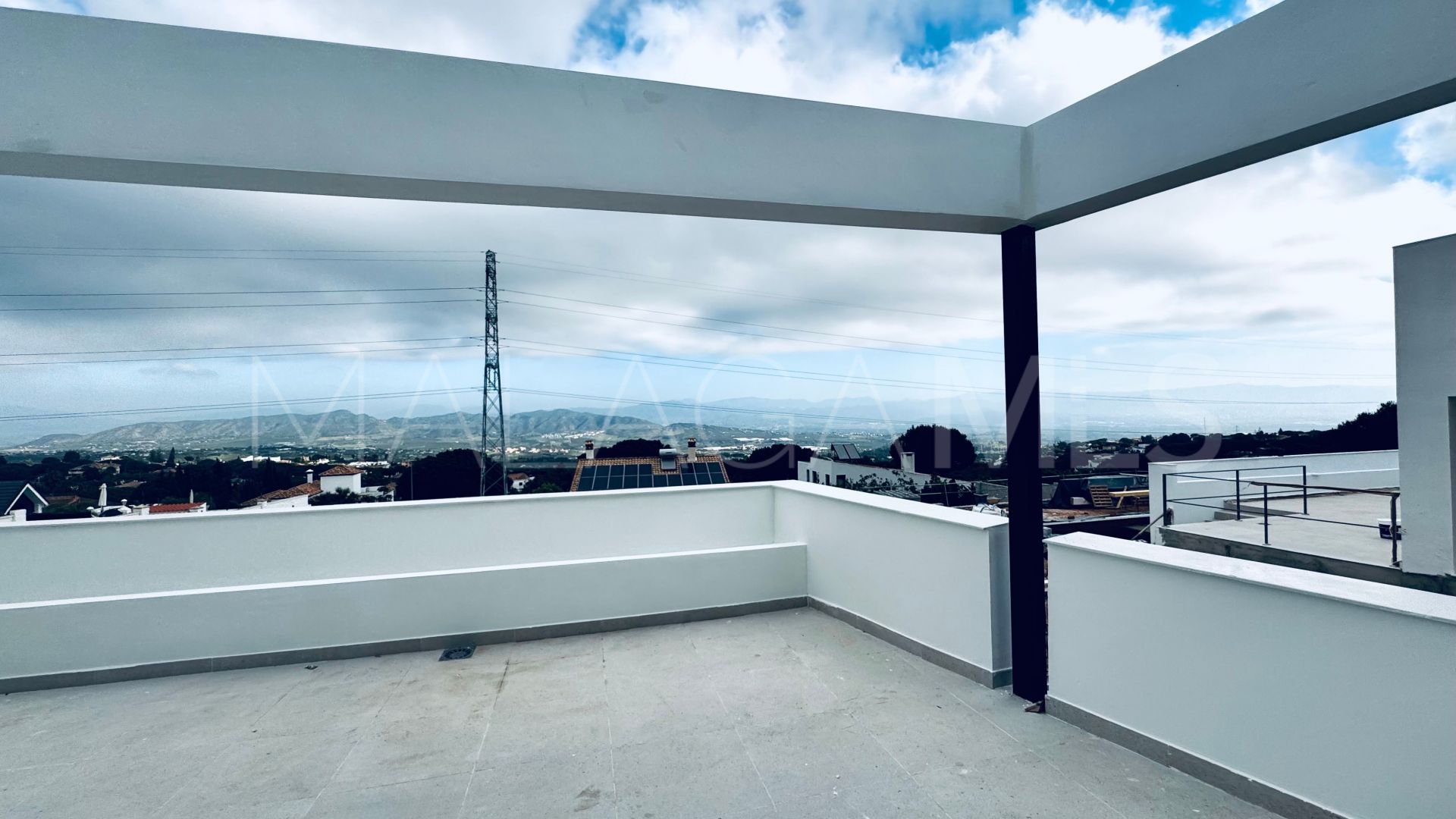 Villa for sale in Pinos de Alhaurín