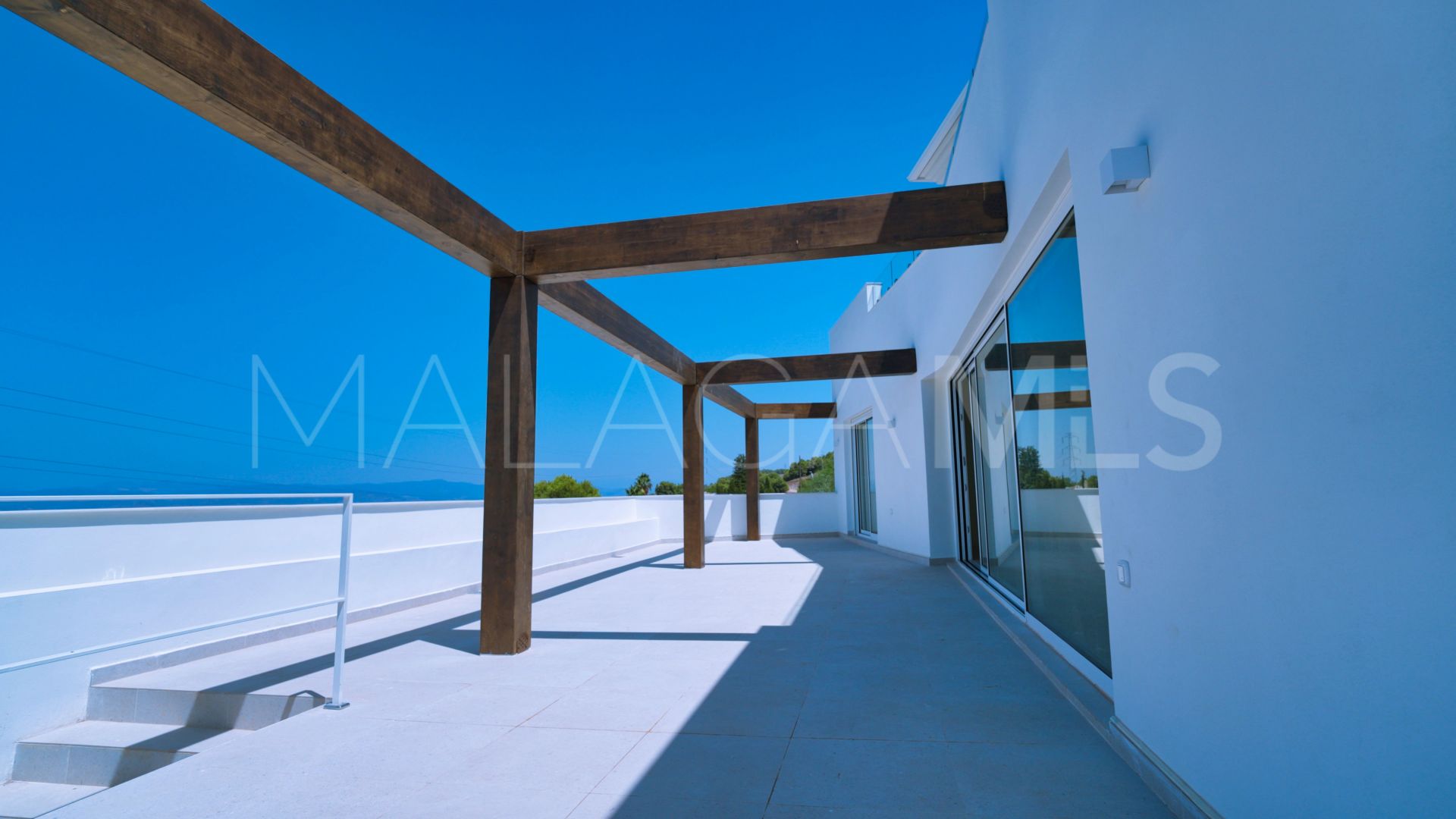 Villa for sale in Pinos de Alhaurín