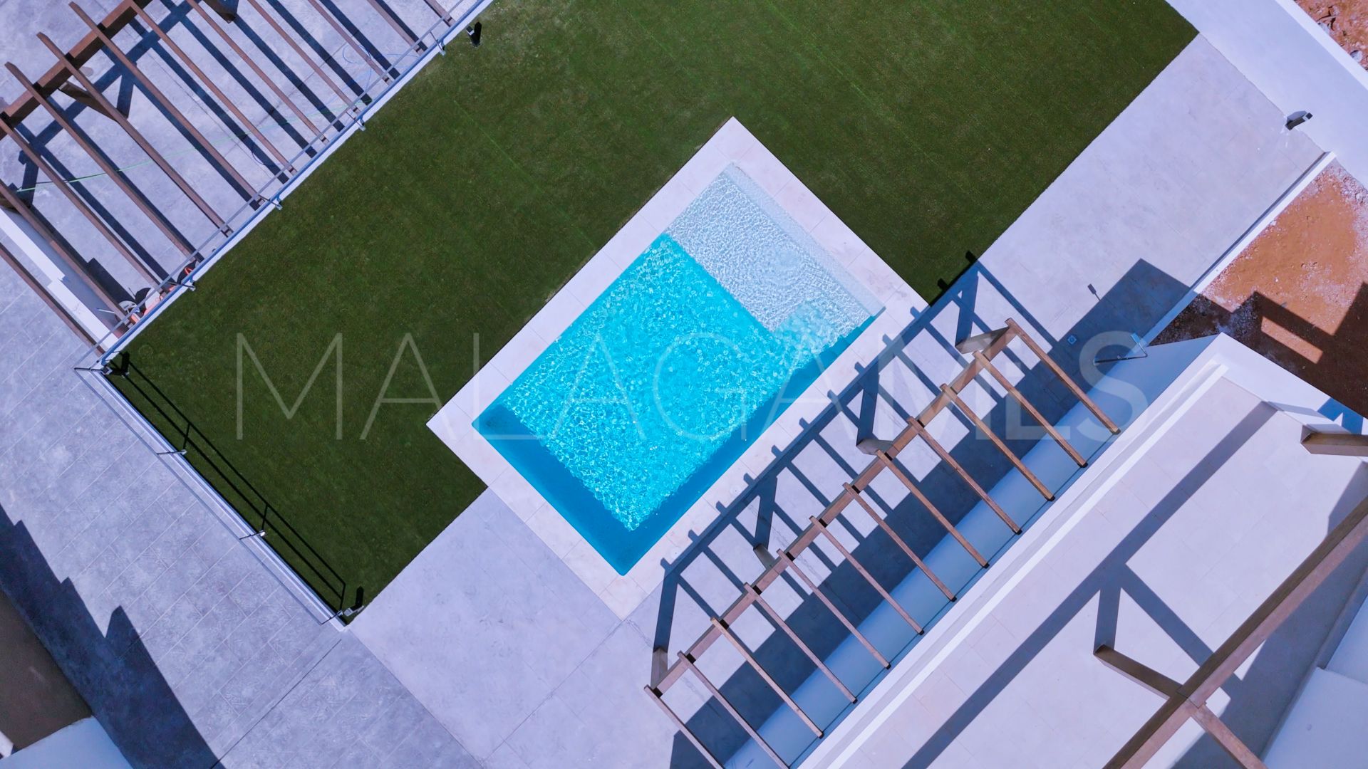 Villa for sale in Pinos de Alhaurín