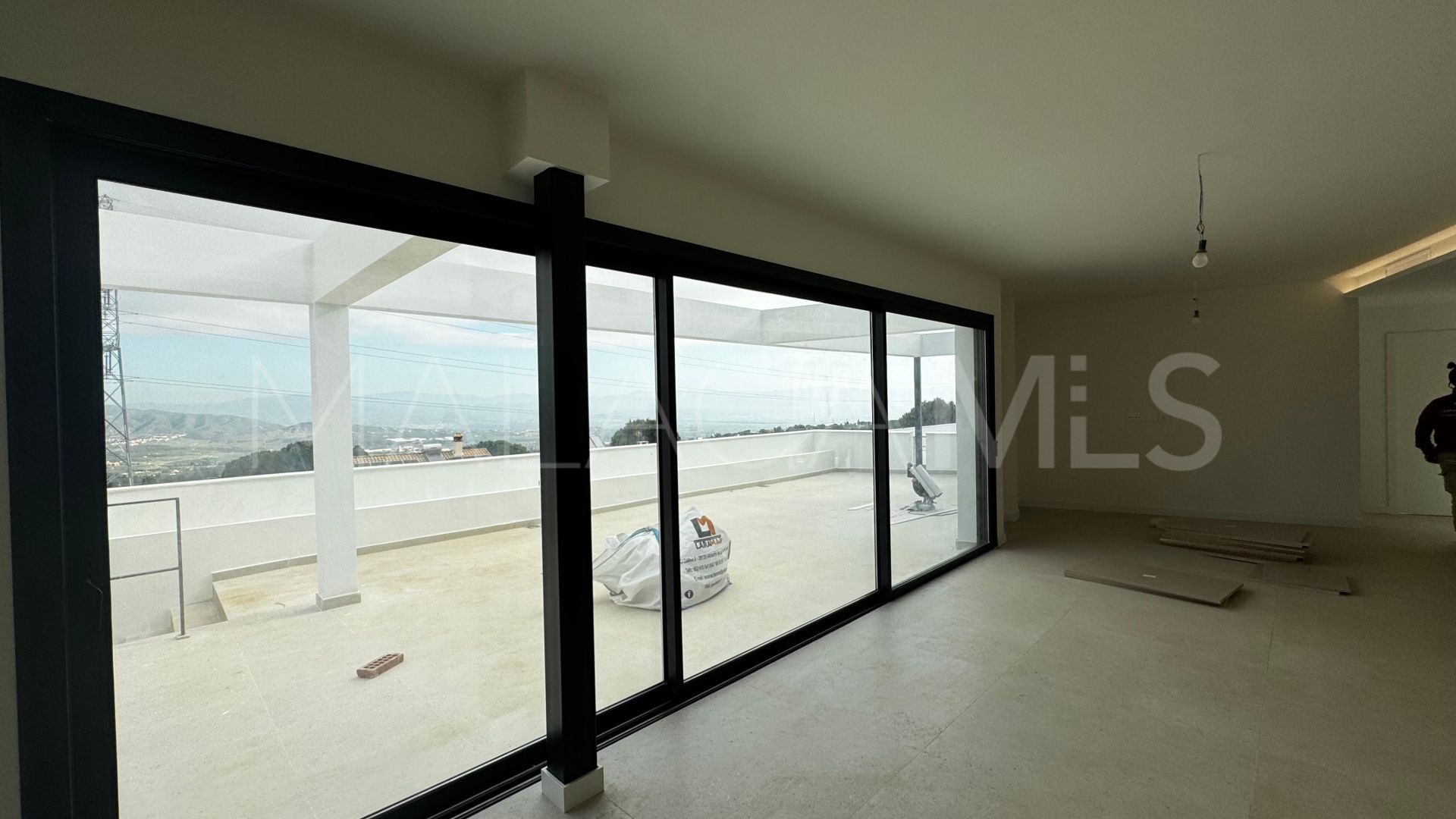 Villa for sale in Pinos de Alhaurín