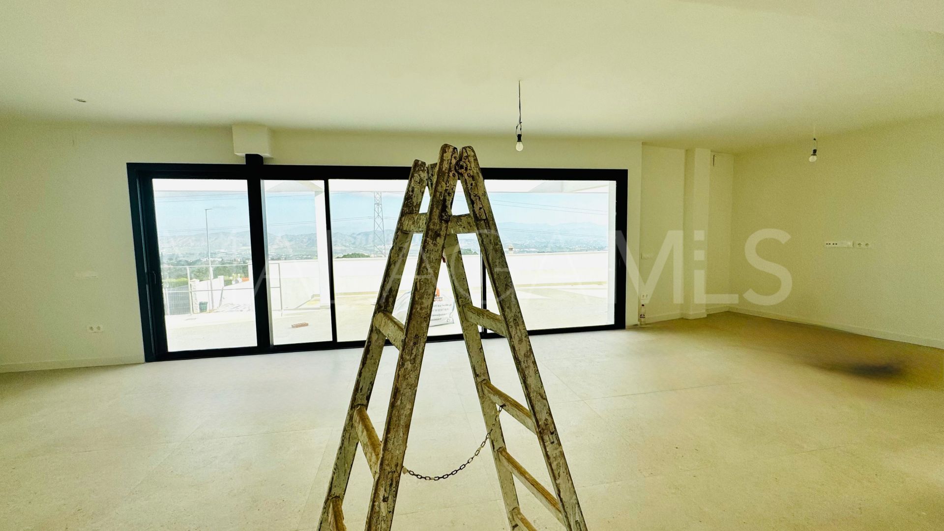 Villa for sale in Pinos de Alhaurín