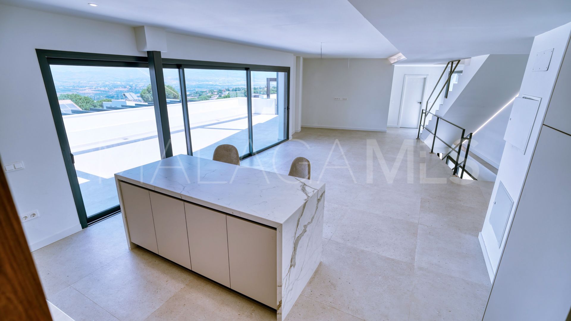 Villa for sale in Pinos de Alhaurín