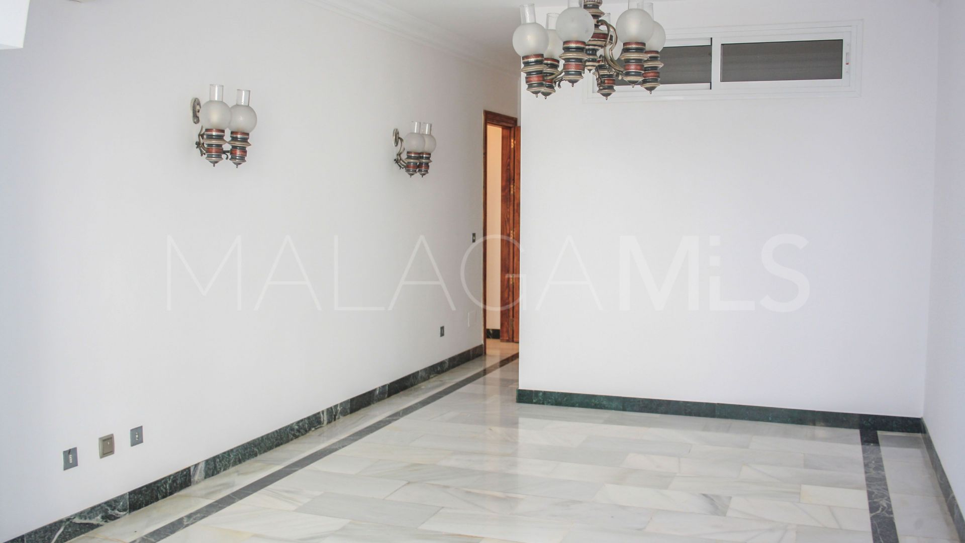 Buy apartamento with 2 bedrooms in Marbella Centro