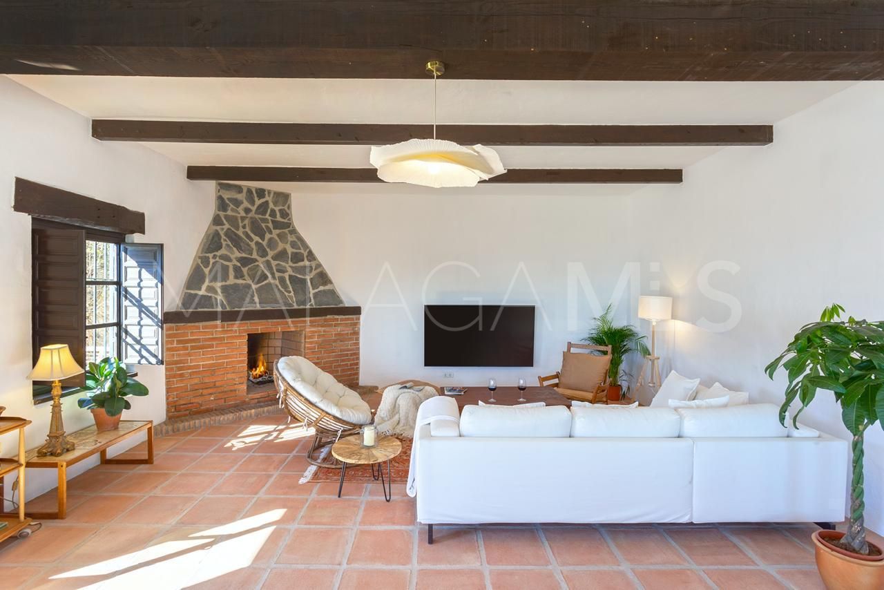 Hus i byn for sale in Malaga - Este