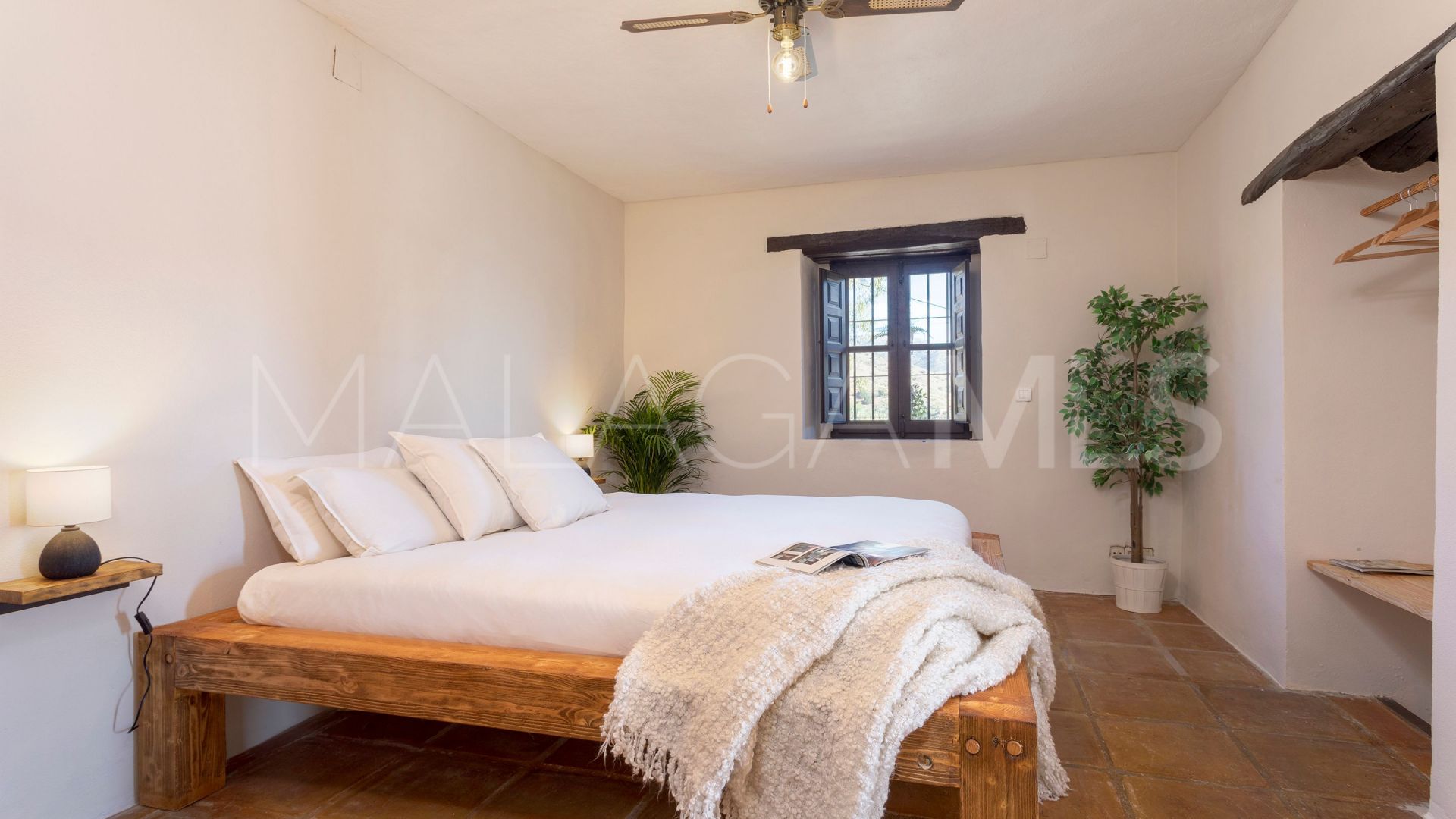 Finca for sale in Malaga - Este