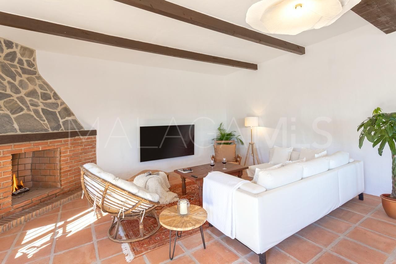 Hus i byn for sale in Malaga - Este