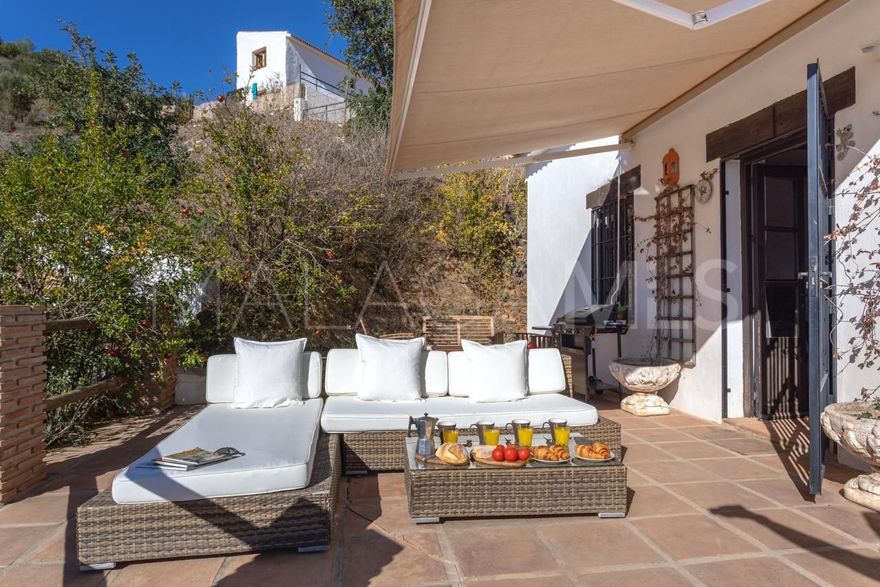 Hus i byn for sale in Malaga - Este