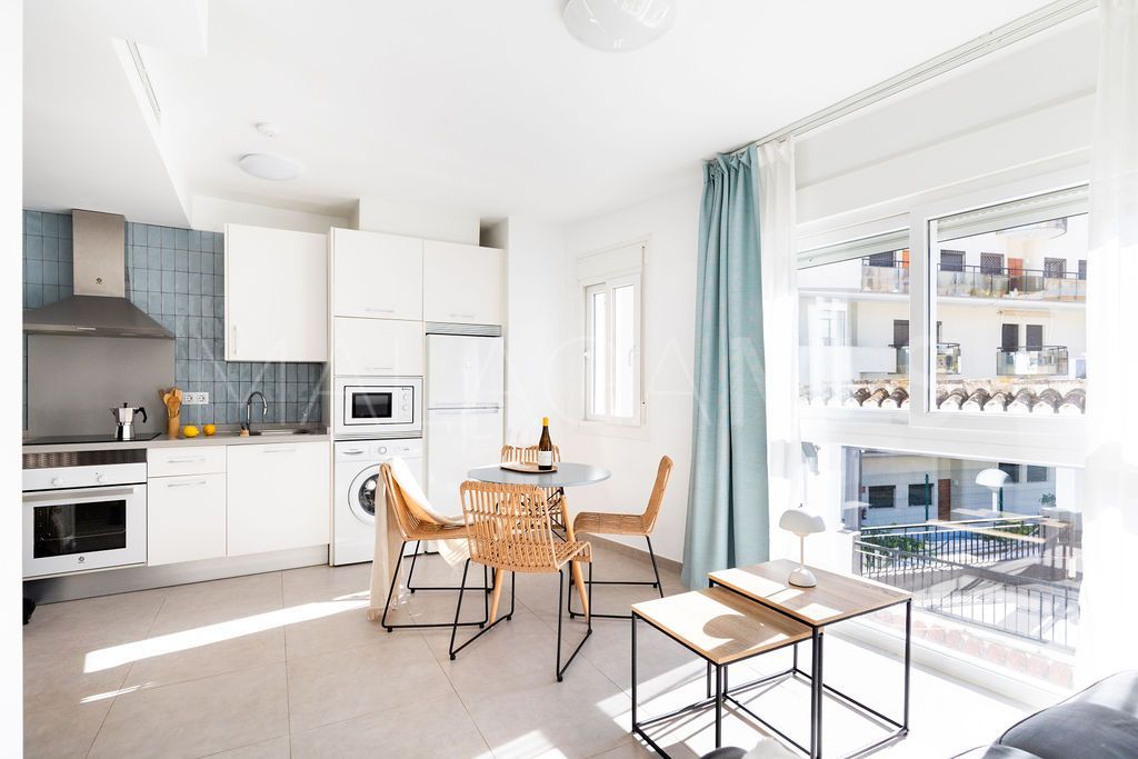 1 bedroom Bajondillo penthouse for sale