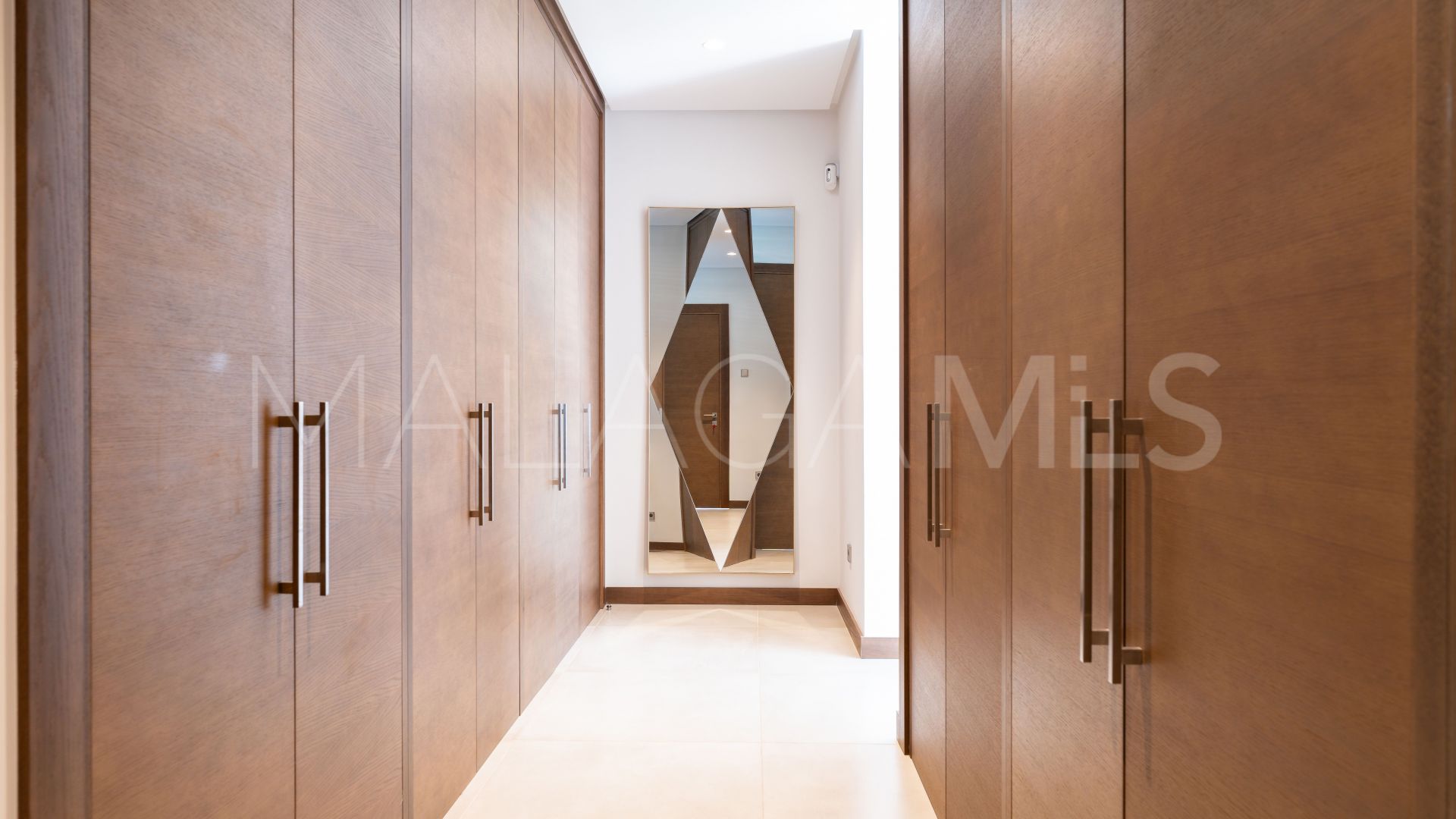 Los Arqueros, villa de 6 bedrooms for sale