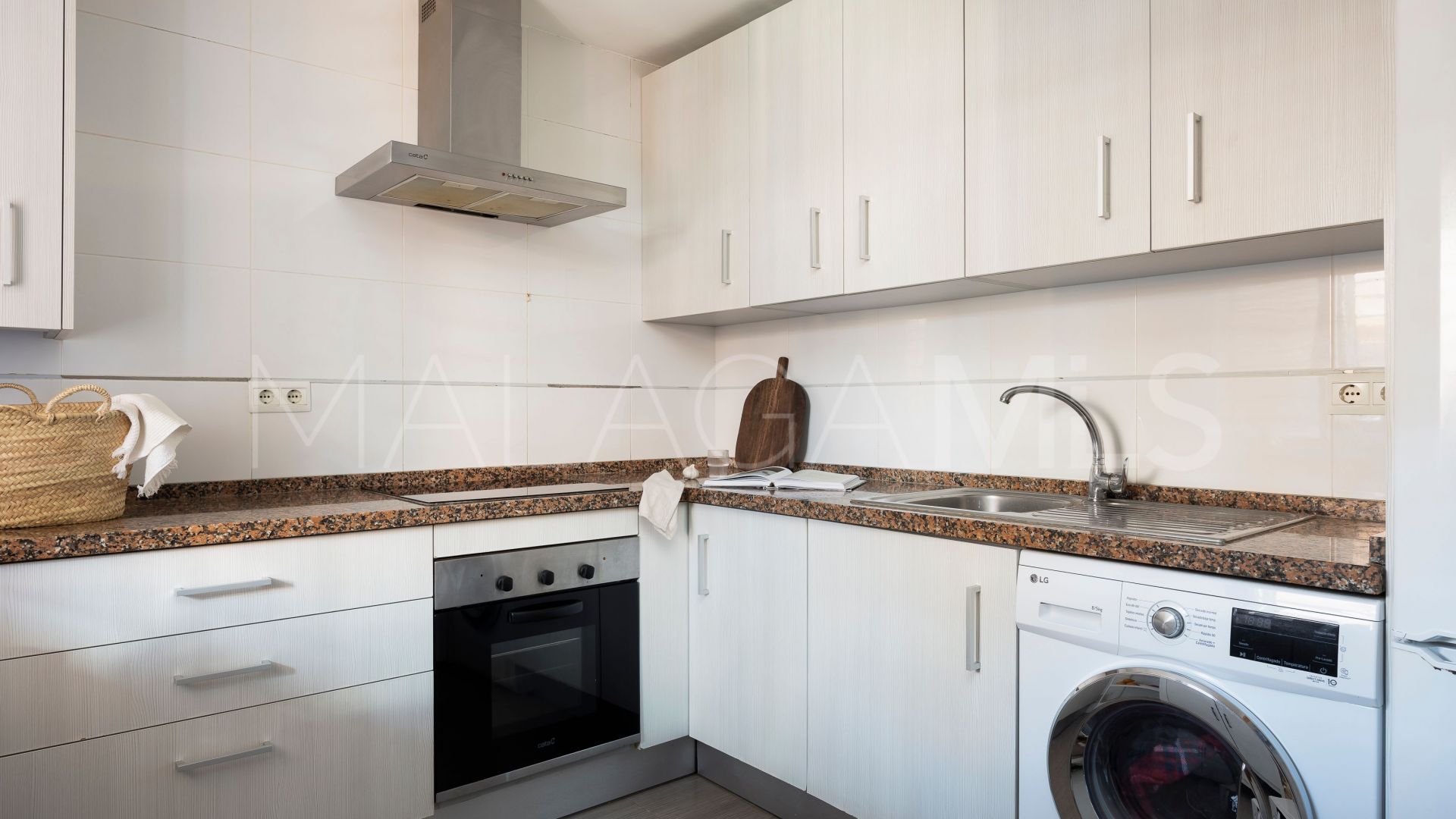 Buy semi detached house in Benajarafe