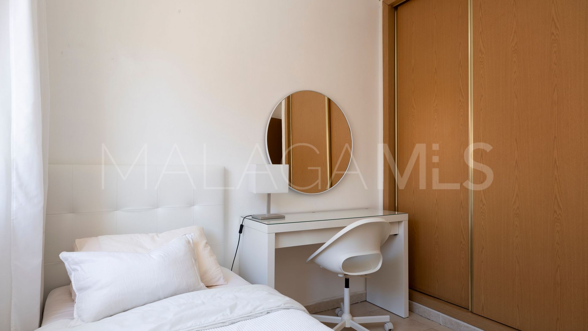 Buy semi detached house in Benajarafe