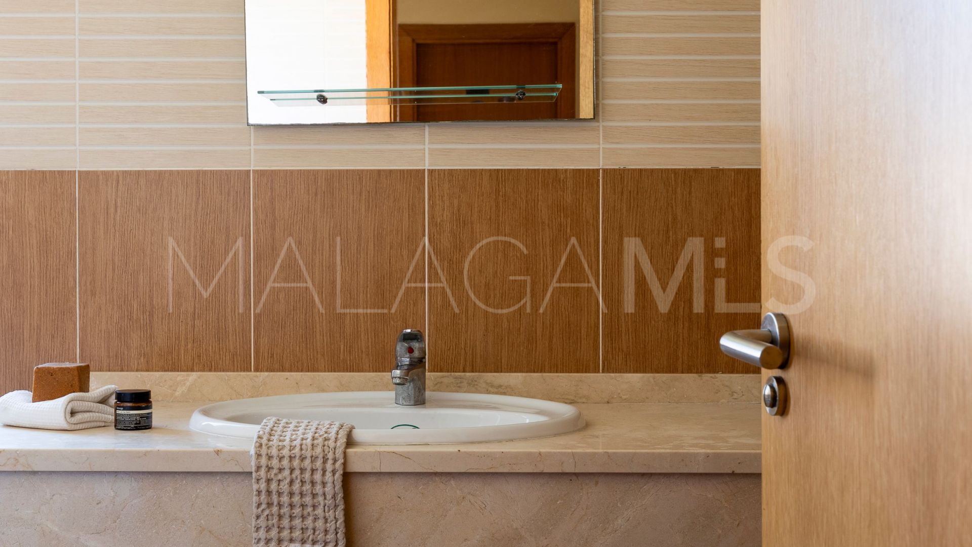Buy semi detached house in Benajarafe