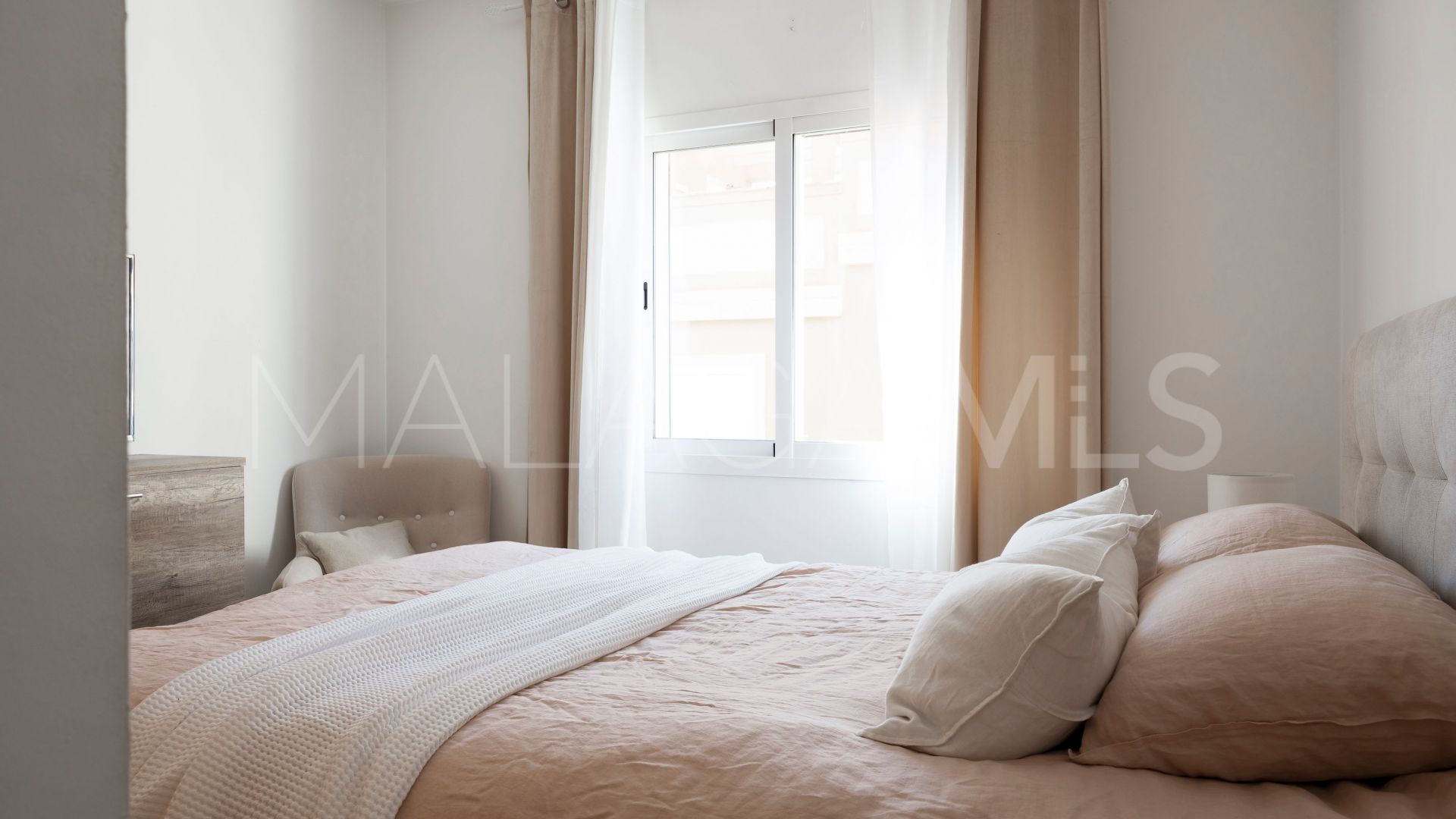 Buy semi detached house in Benajarafe