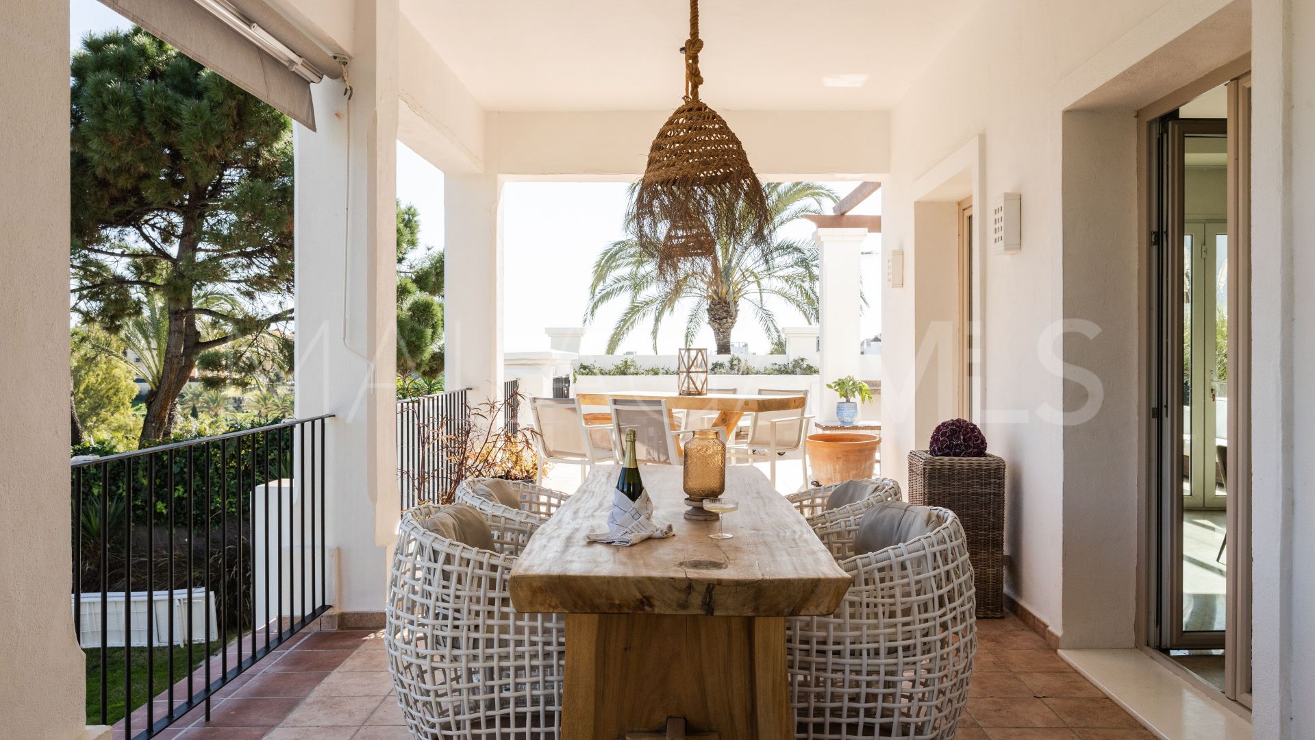 Villa for sale in New Golden Mile