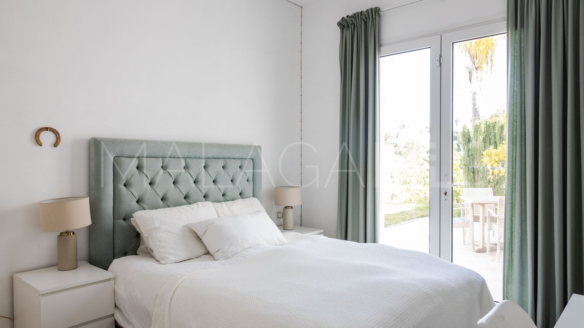 Villa for sale in New Golden Mile