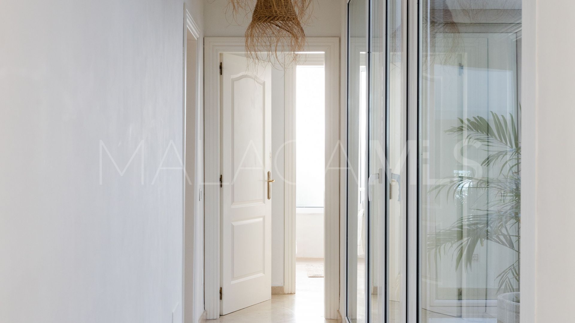 Villa for sale in New Golden Mile