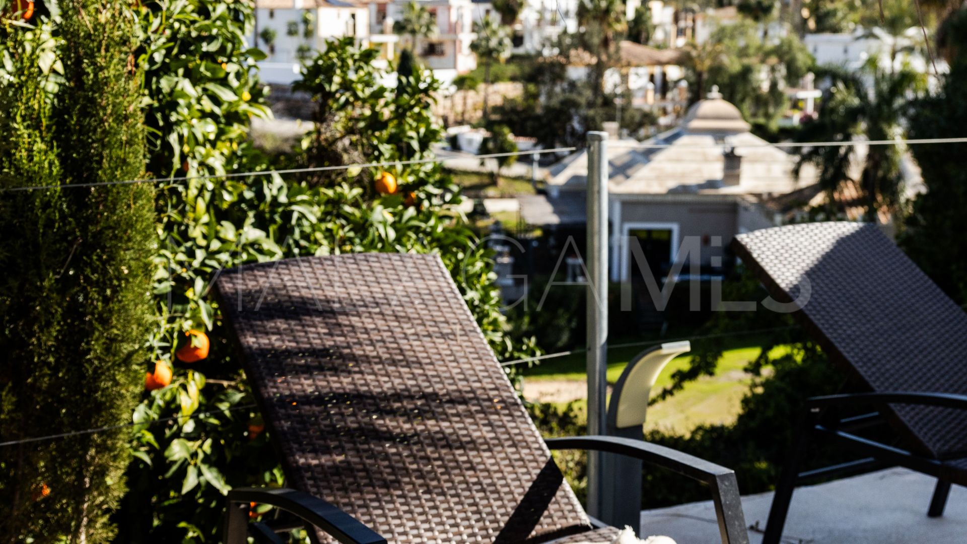 Villa for sale in New Golden Mile