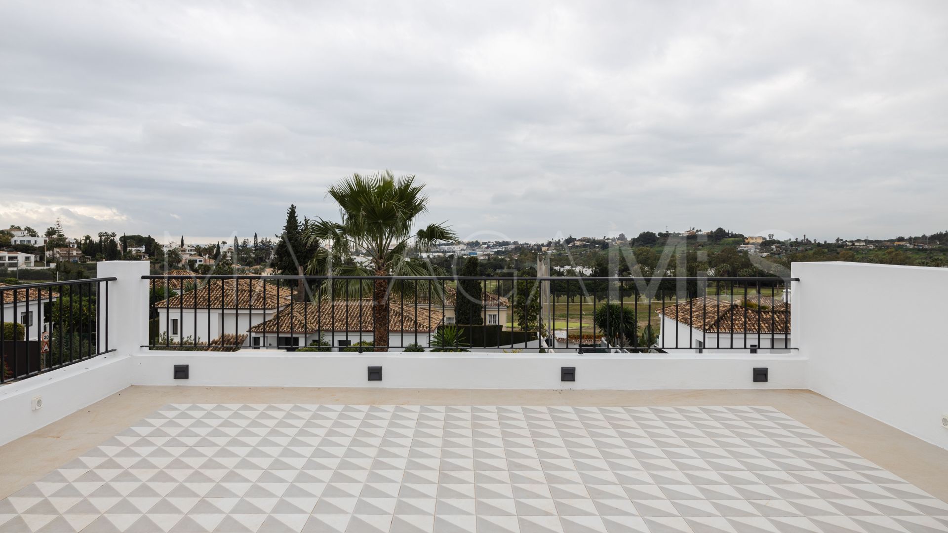 Maison for sale in Marbella City