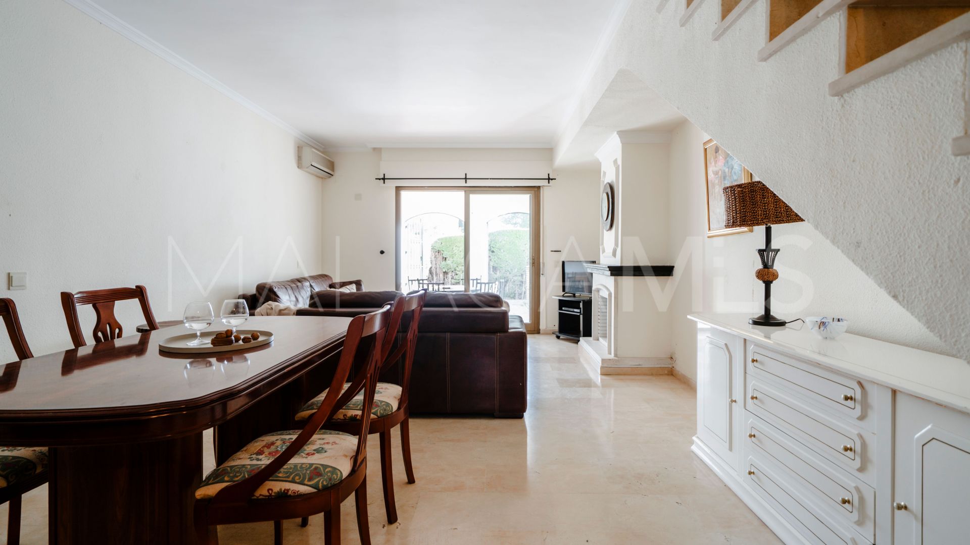 Maison de ville for sale in Estepona