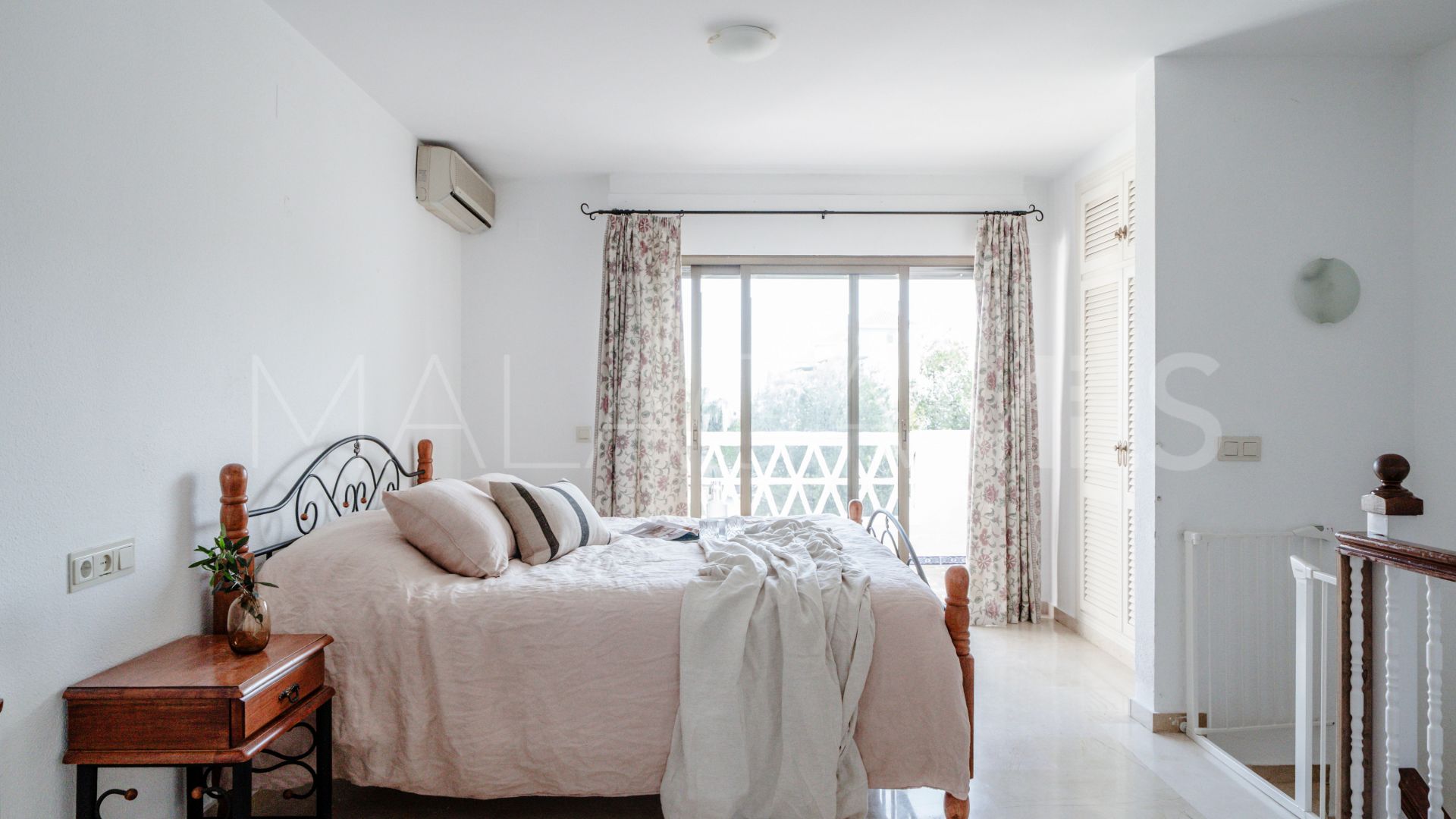 Maison de ville for sale in Estepona